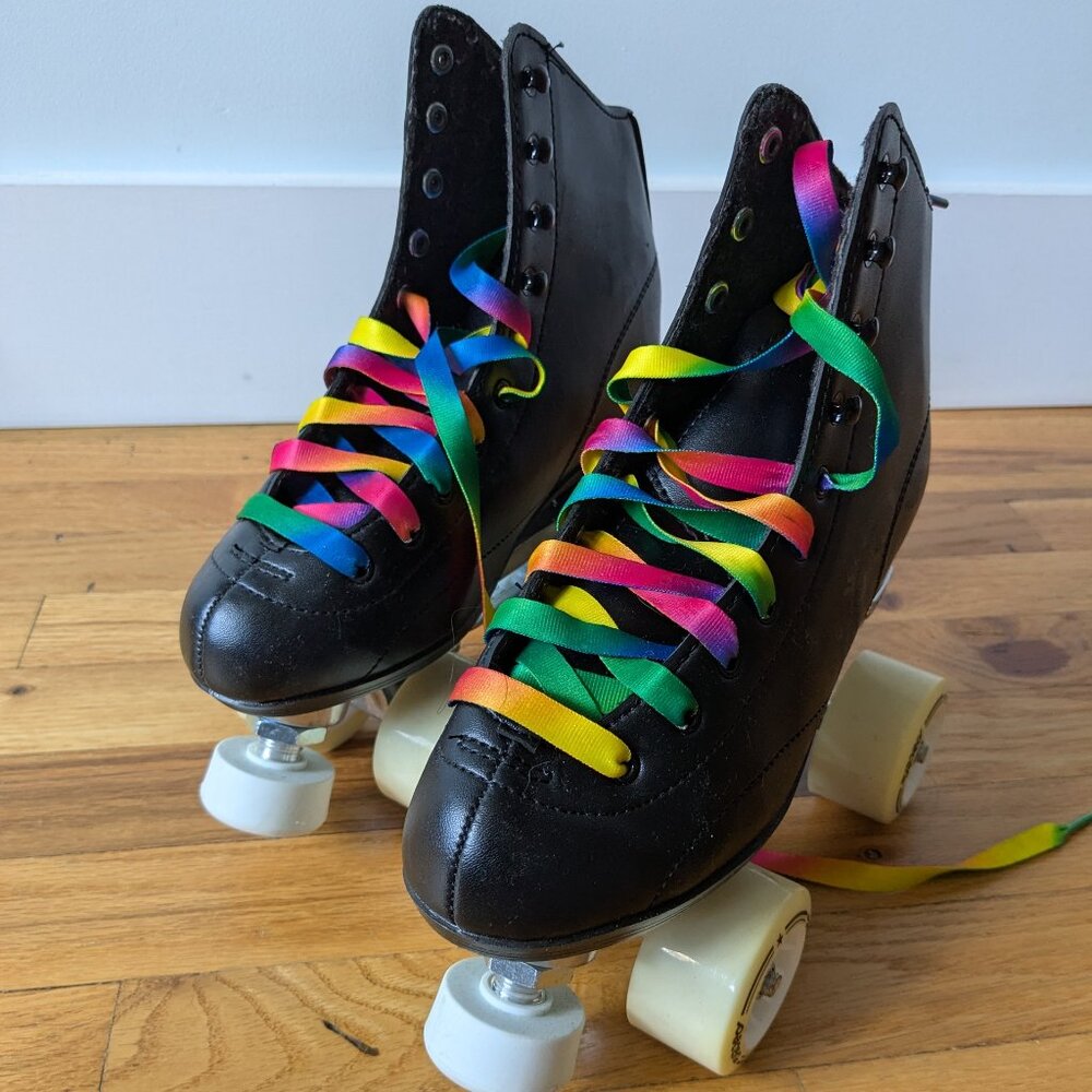 Pacer Stratos quad indoor/outdoor roller skates with rainbow laces